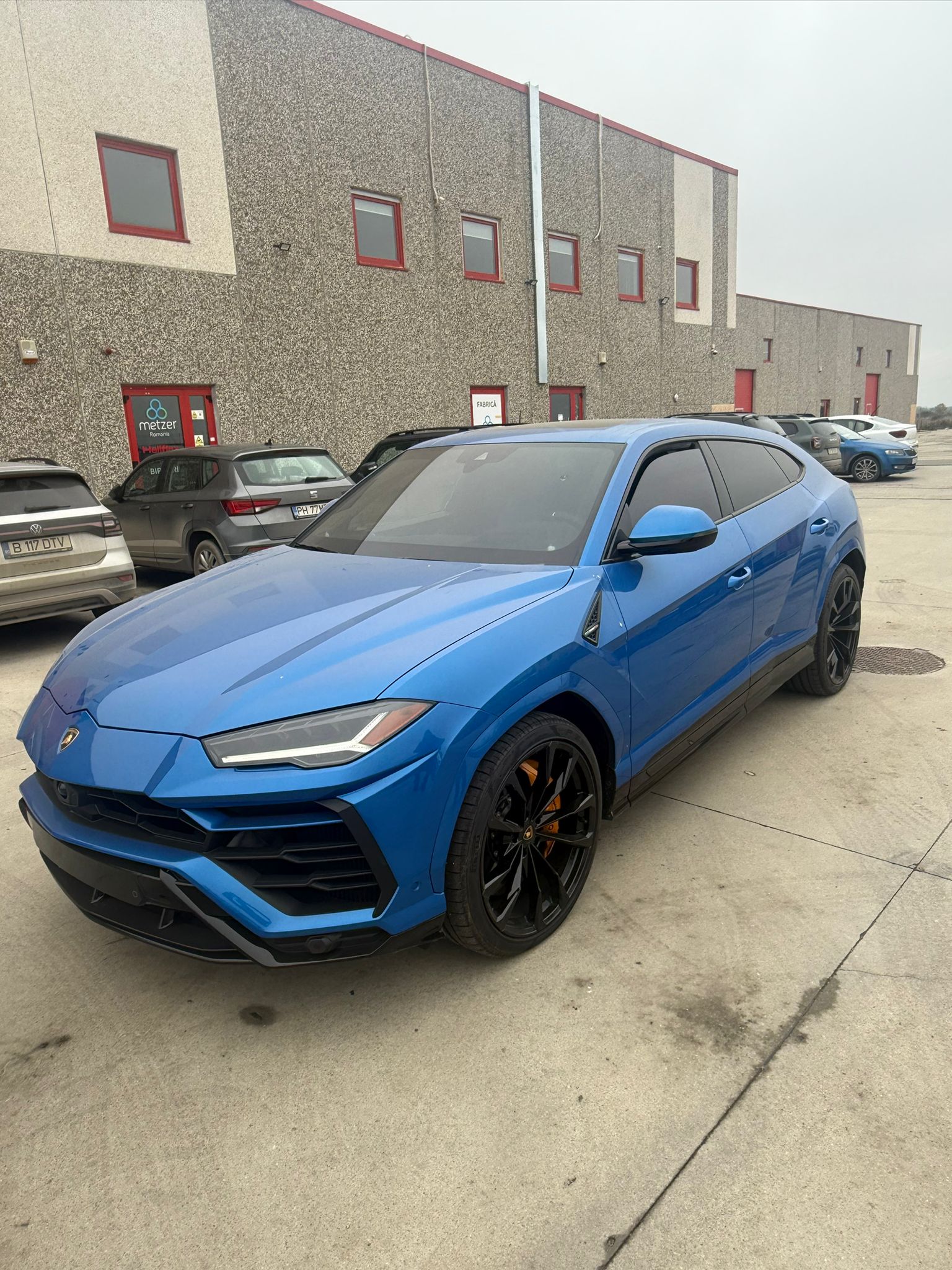AUTOTURISM LAMBORGHINI URUS fara numar