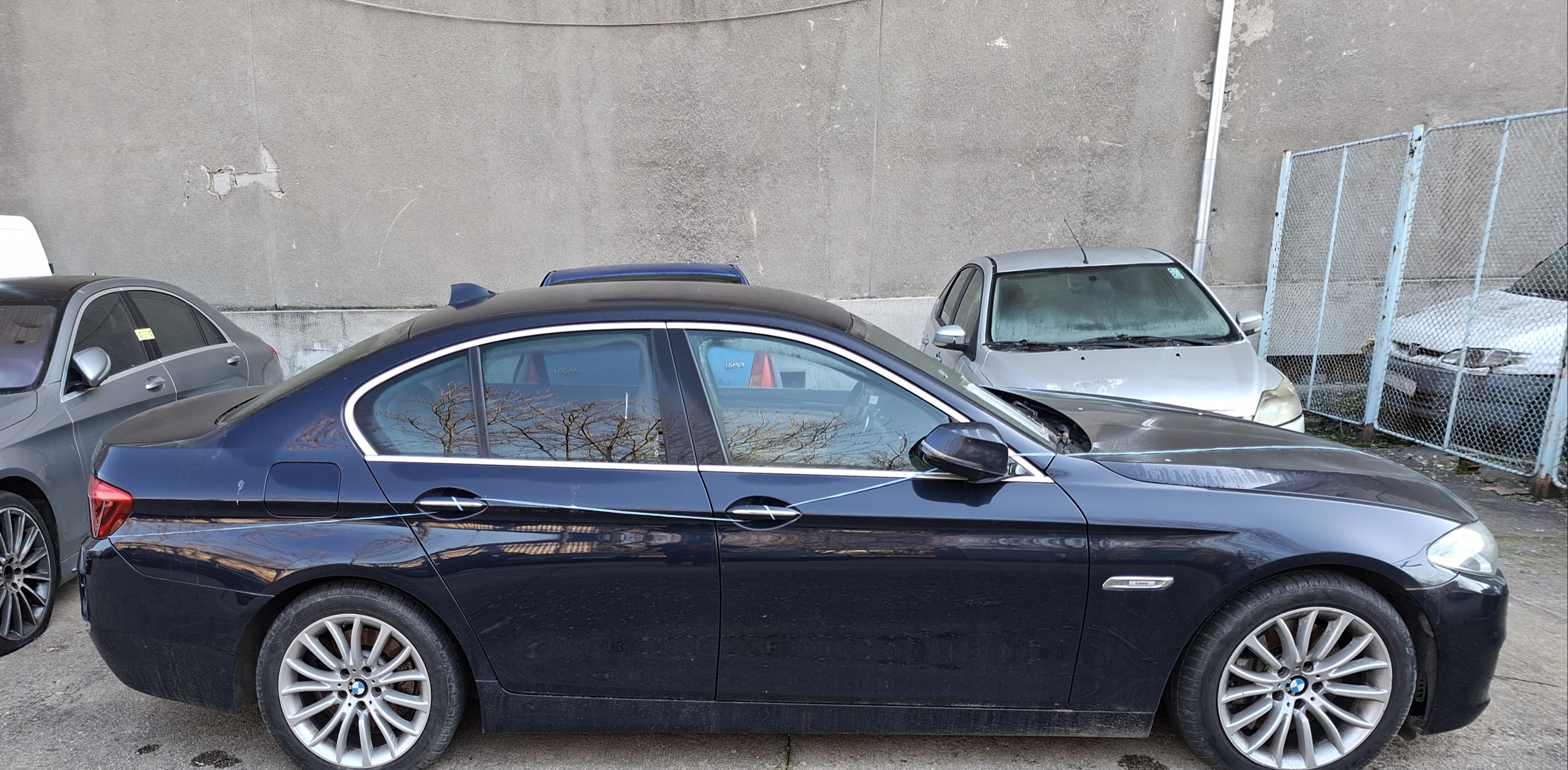 Autoturism marca BMW model 525d XDrive culoare Albastru