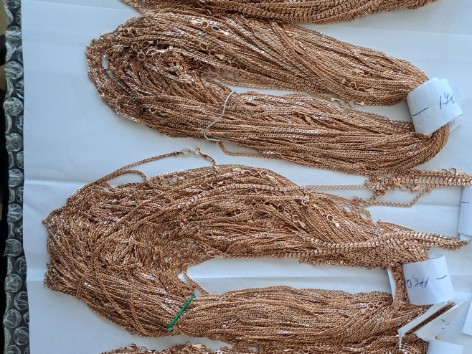 Grop 147 bijuterii din aur