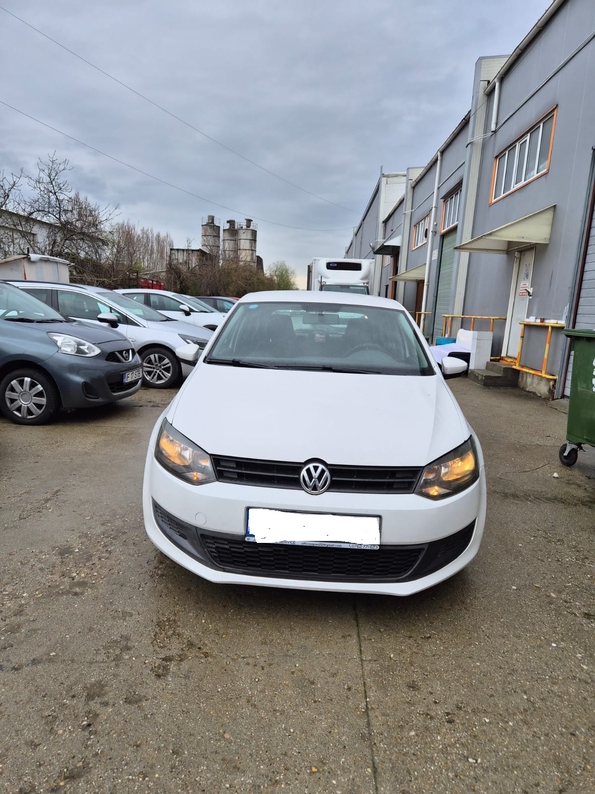 Autoturism marca Volkswagen model Polo culoare Alb