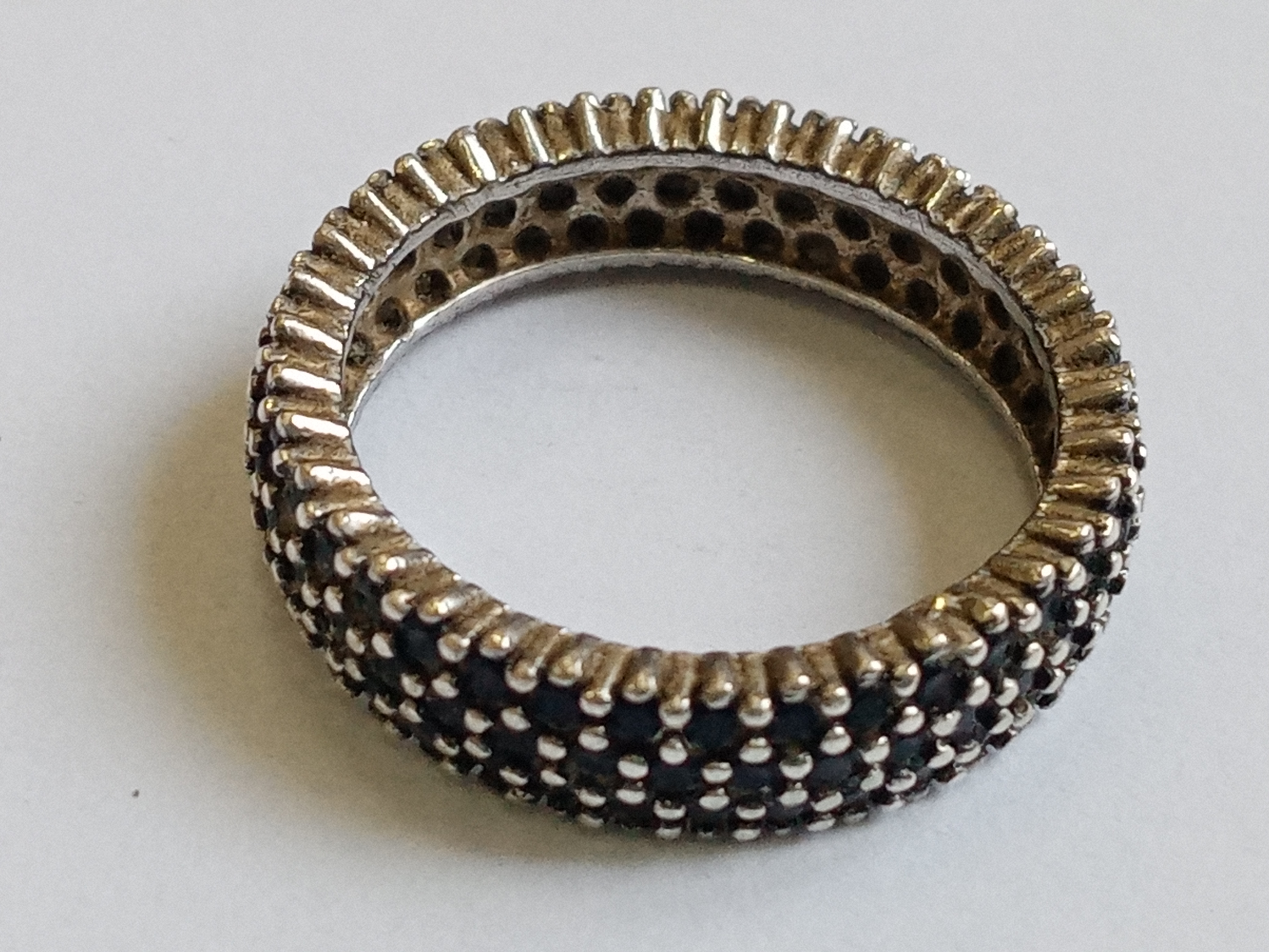 GROP NR. 1354 COMPUS DIN OBIECTE DIN METALE PRETIOASE DIN AUR SI ARGINT DIFERITE TITLURI