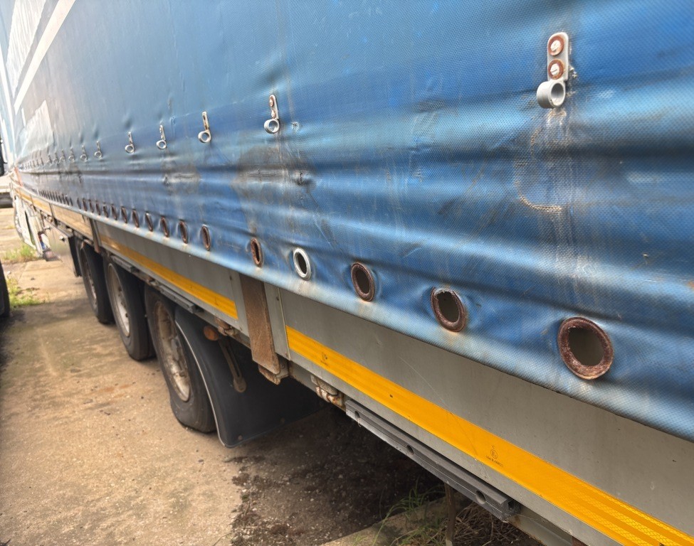 Semiremorca marca Tirsan