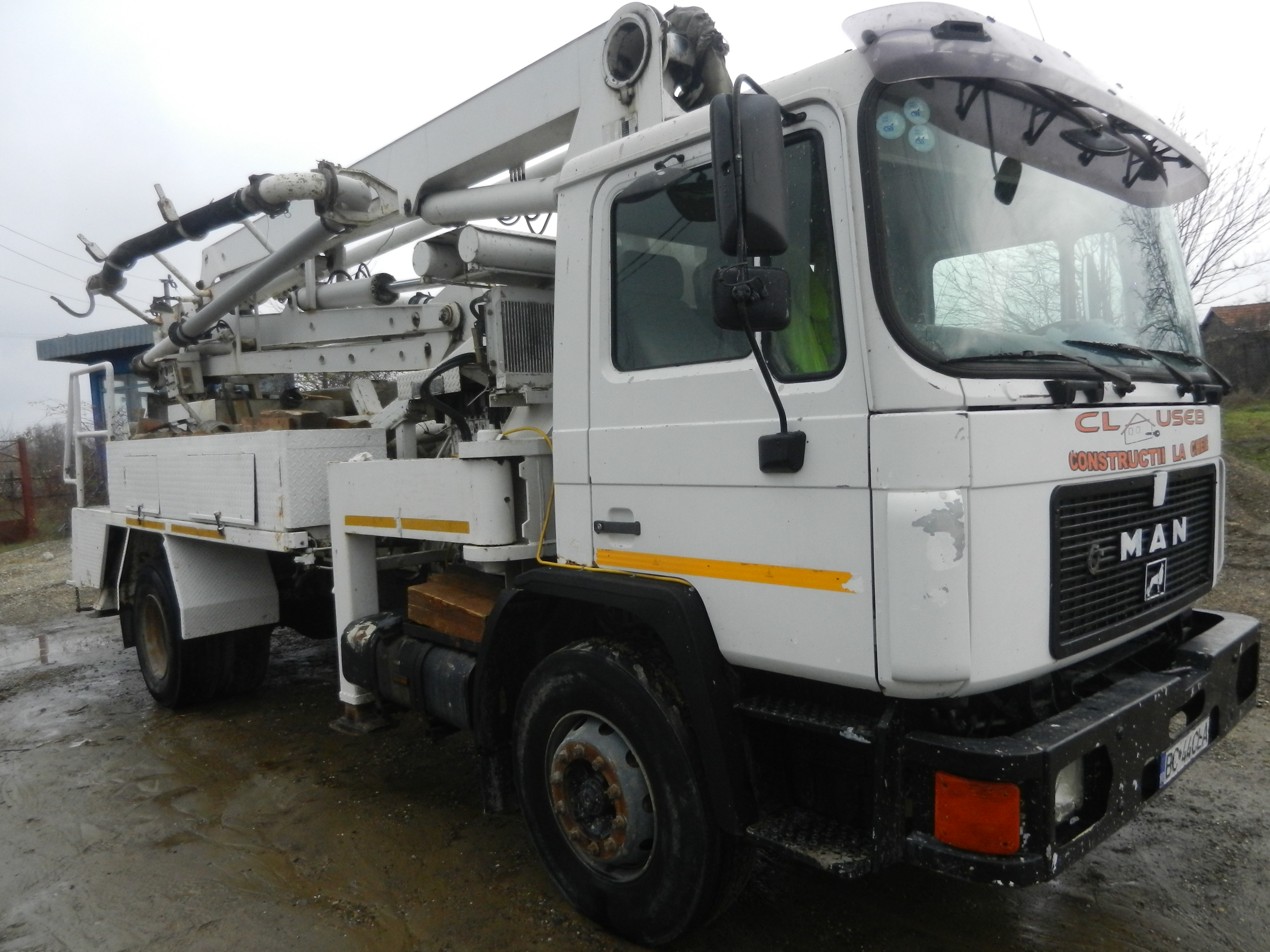 AUTOVEHICUL SPECIAL marca MAN model 18.232F