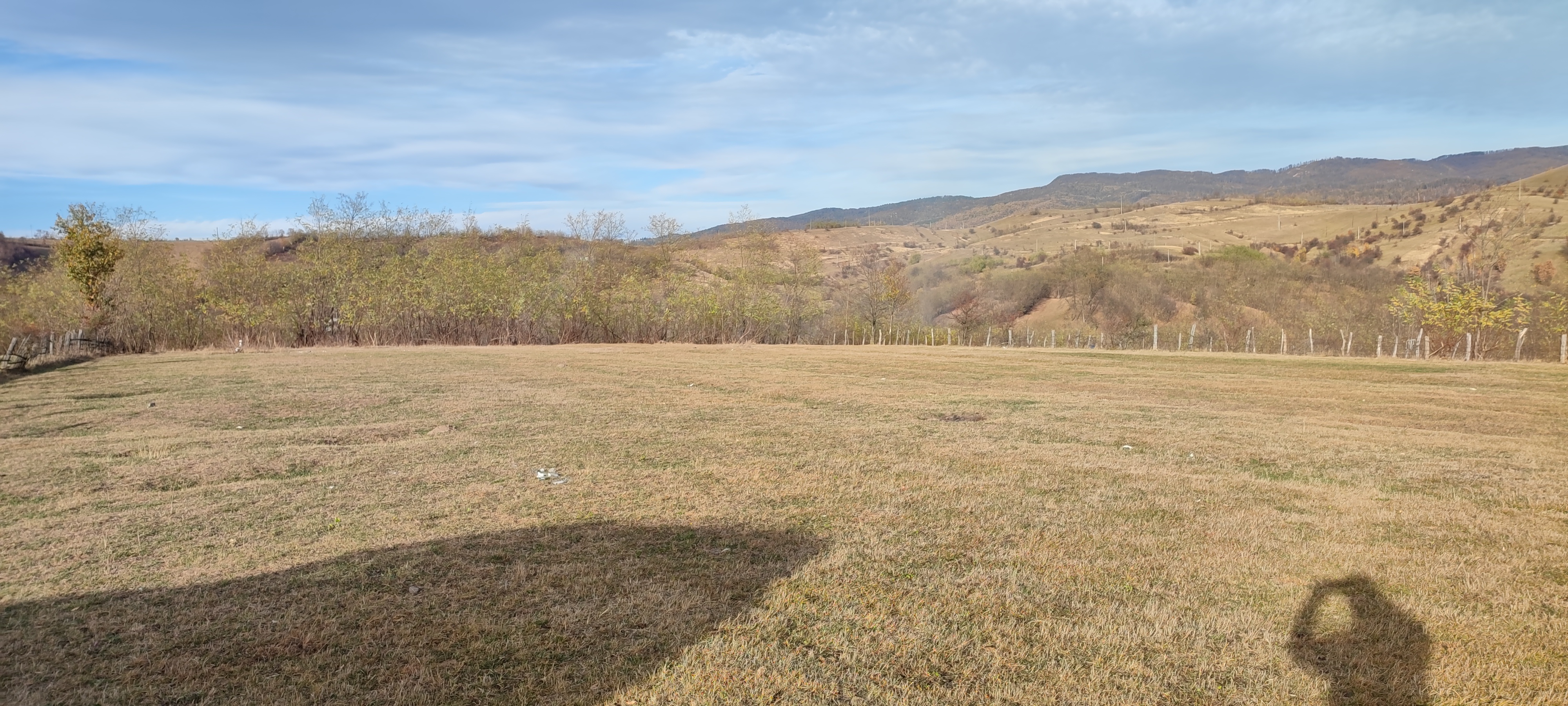 Faneata - TEREN EXTRAVILAN IMPREJMUIT categoria de folosinta faneata, in suprafata de 819 MP