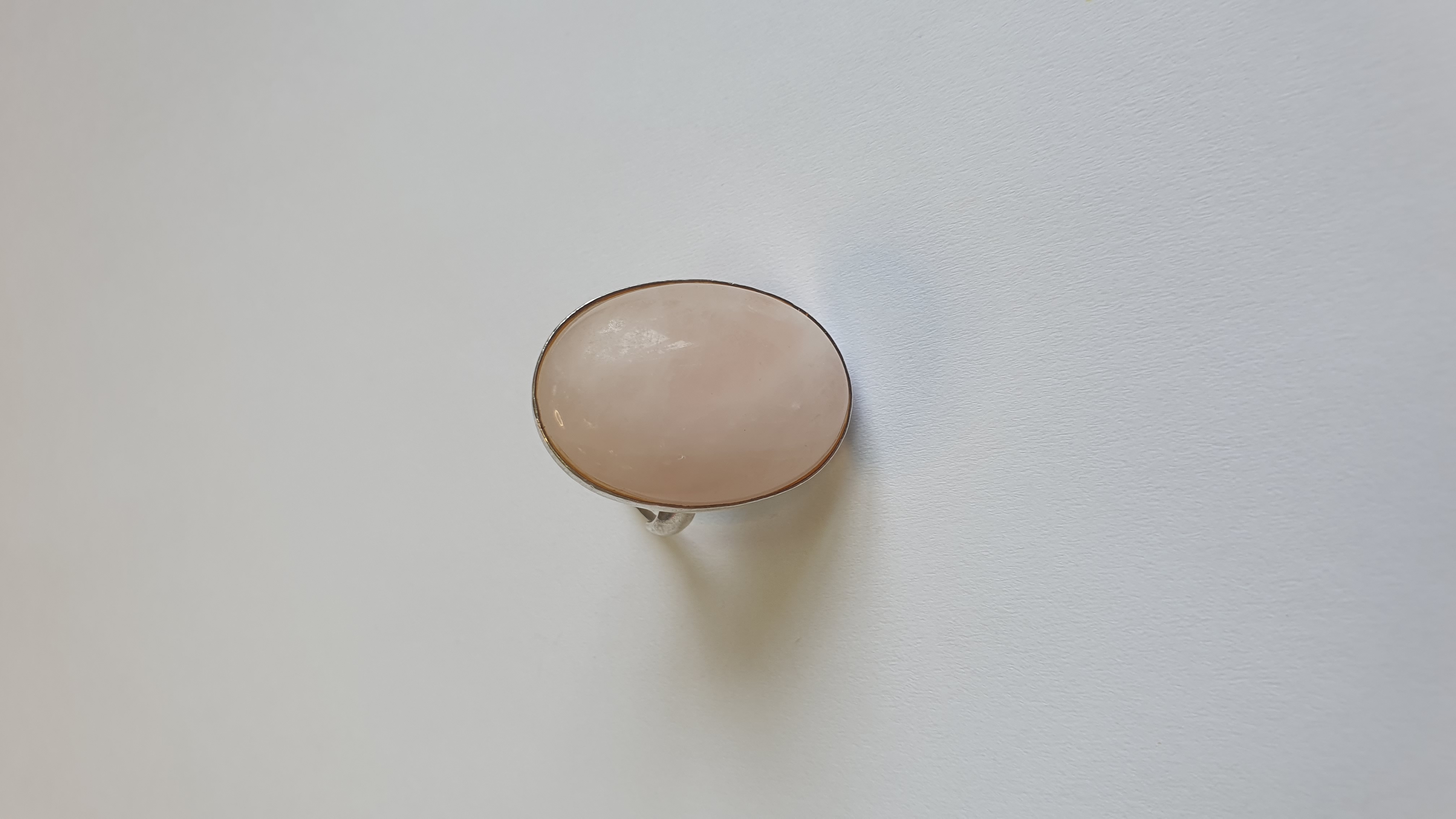 Bijuterii din argint de 925‰, - pret cuprins între
20 lei/g - 25 lei/g - cantitate 114,62 g
Bijuterii din aur de 585‰ - pret cuprins între 400 lei/g
- 430 lei/g, cantitate 14,99 g