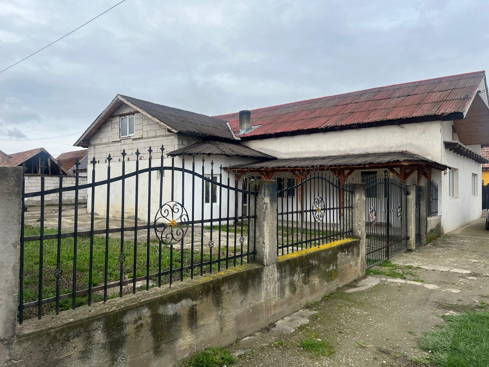 Thumbnail - Locuință 77 mp și teren curți construcții de 302 mp - loc. Sebeș - jud. Alba