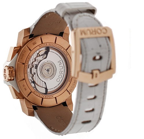 Ceas CORUM