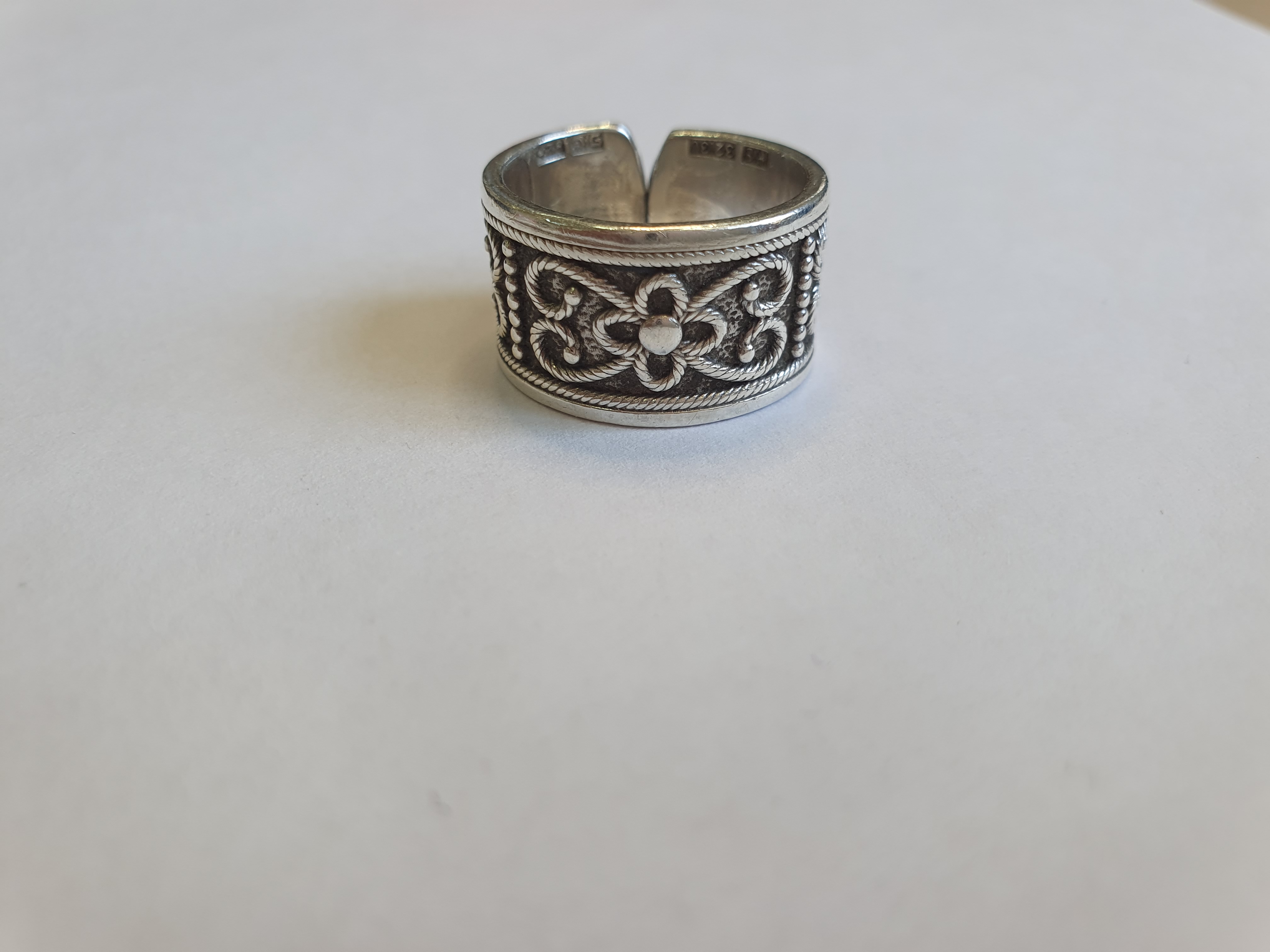 GROP NR. 1608 COMPUS DIN OBIECTE DIN METALE PRETIOASE DIN AUR SI ARGINT DIFERITE TITLURI 