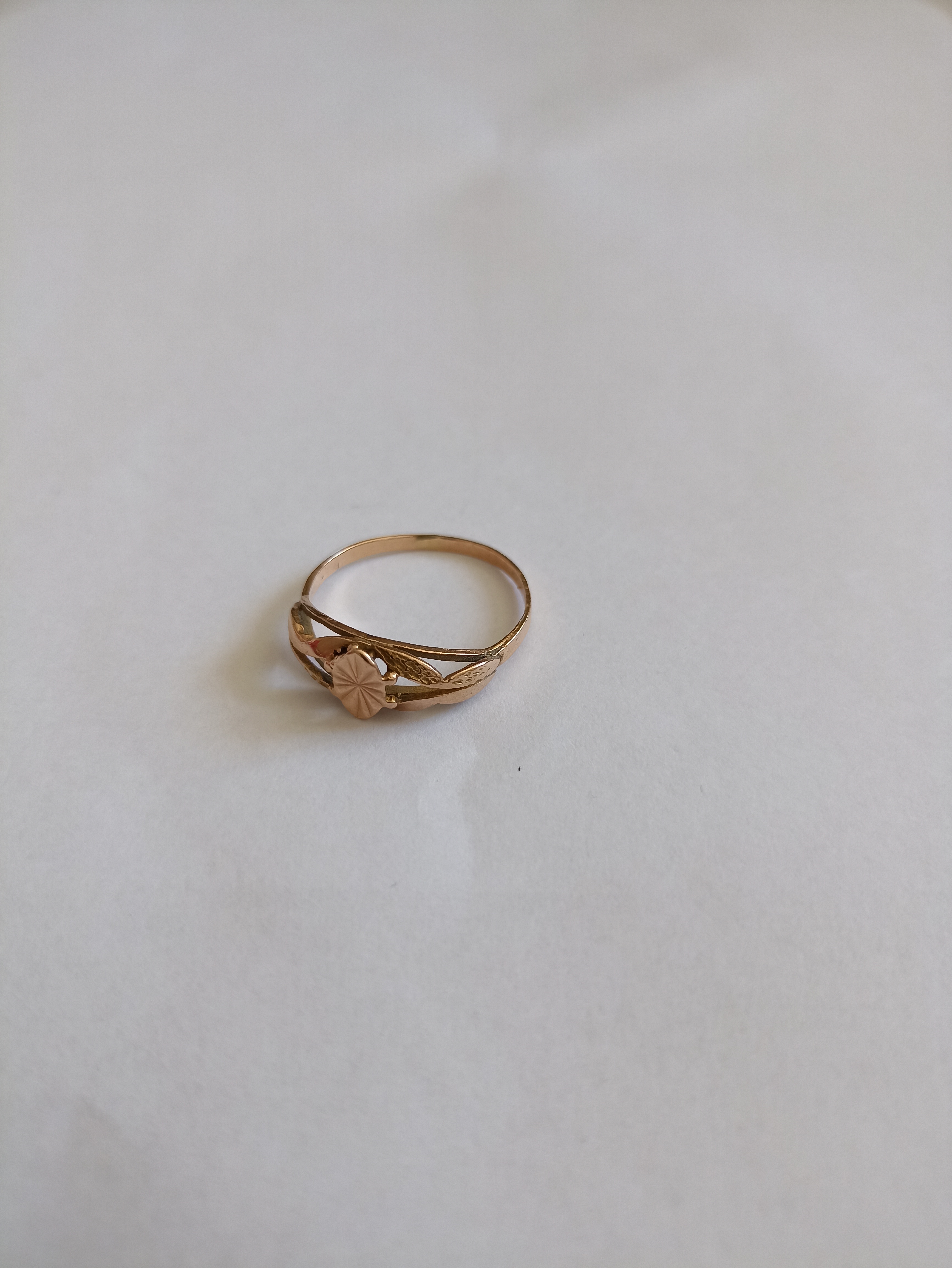 GROP NR. 1595 COMPUS DIN OBIECTE DIN METALE PRETIOASE DIN AUR SI ARGINT DIFERITE TITLURI 