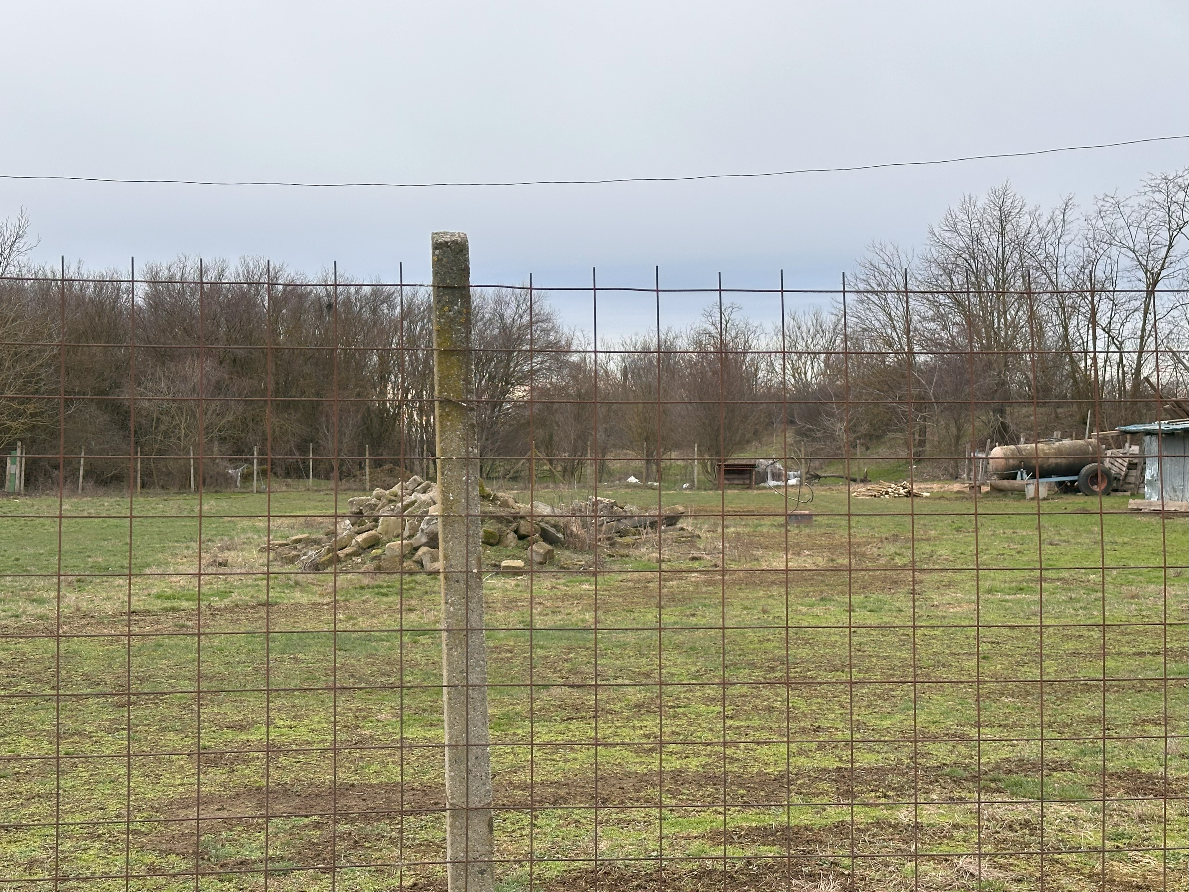 teren curti constructii