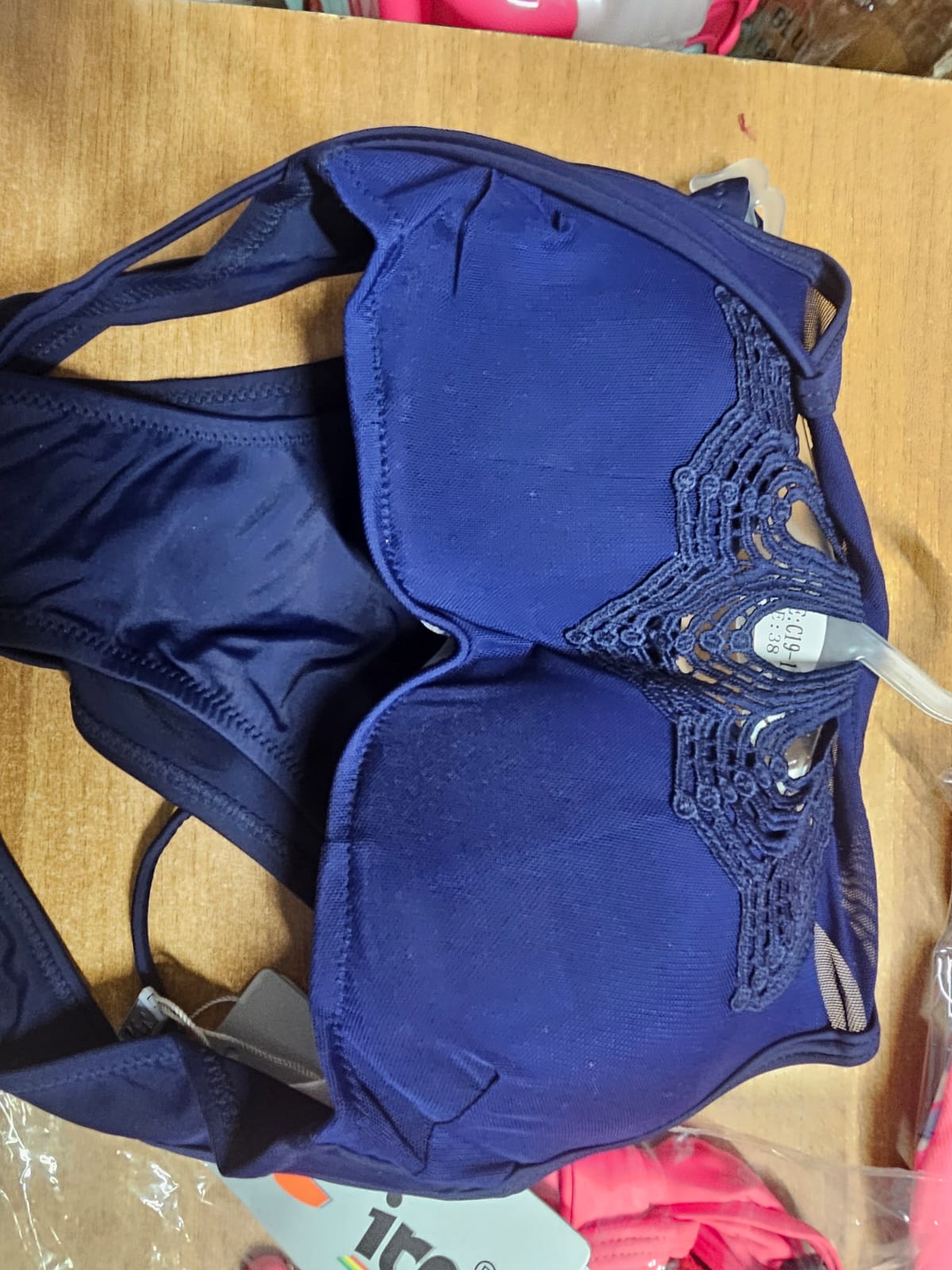 Costum baie diferite modele și mărimi