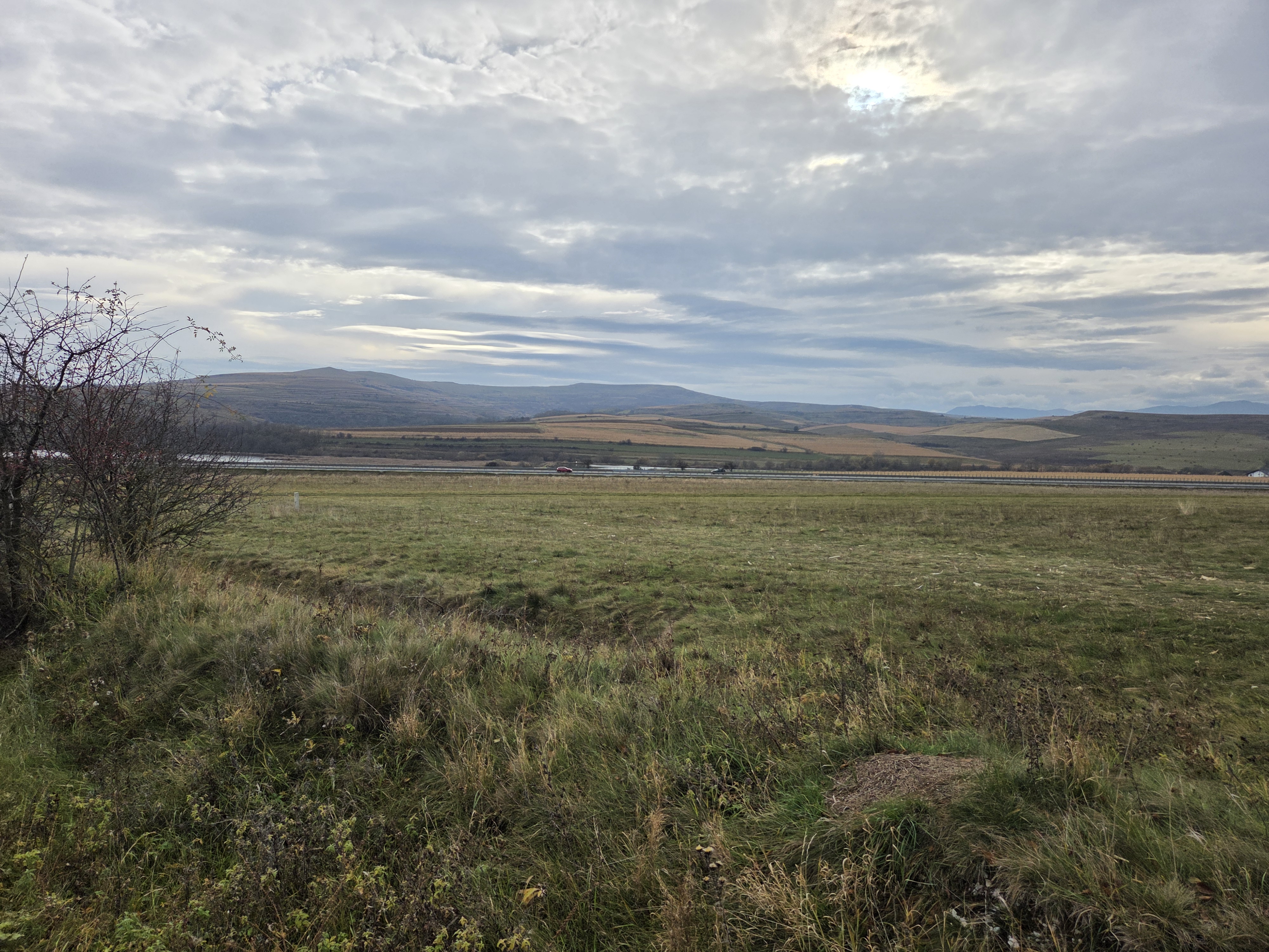 TEREN EXTRAVILAN, IN SUPRAFATA DE 2100 MP, SITUAT IN LOC. CIURILA, JUD. CLUJ