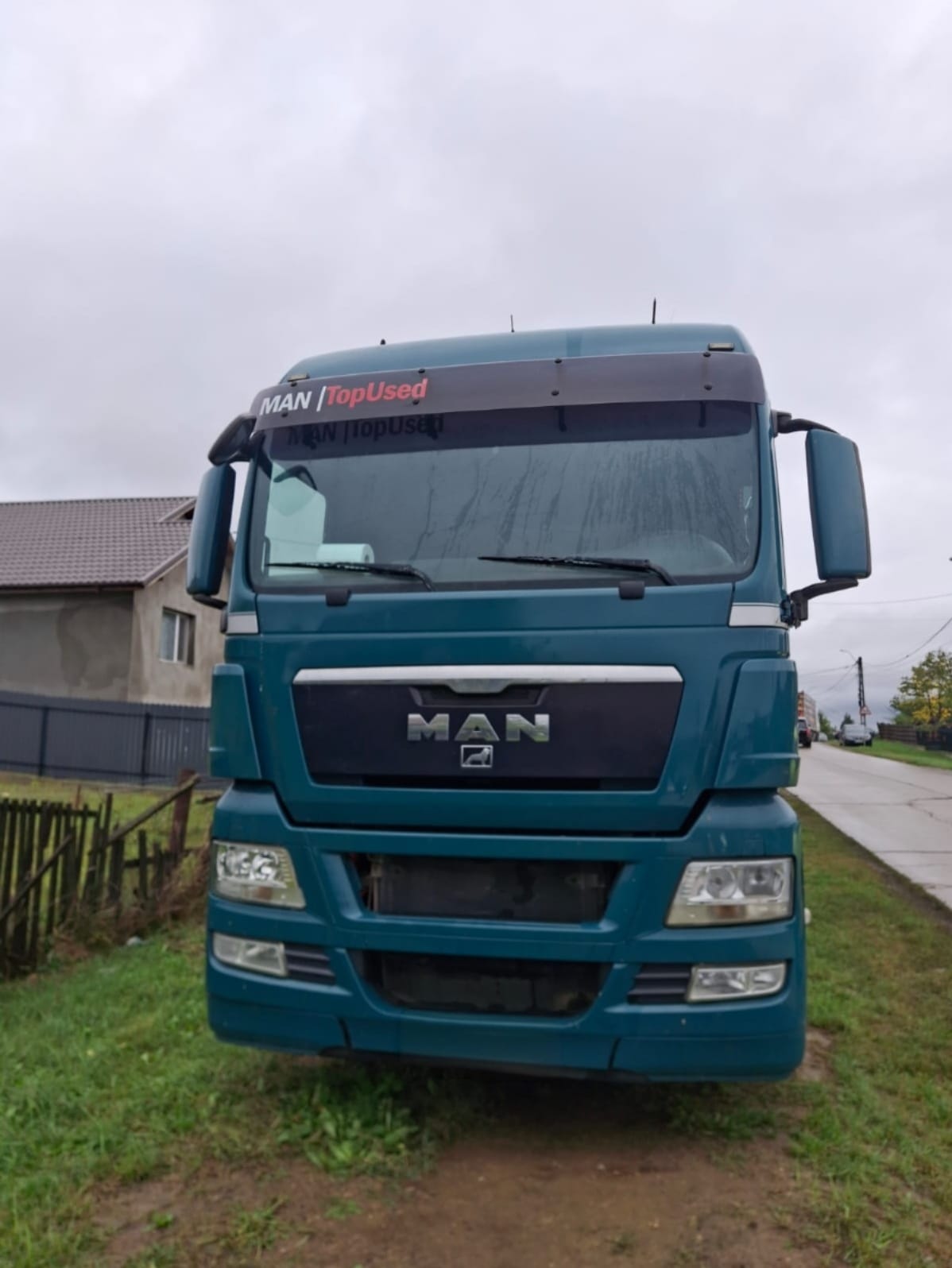 Cap tractor marca MAN model TGX culoare VERDE