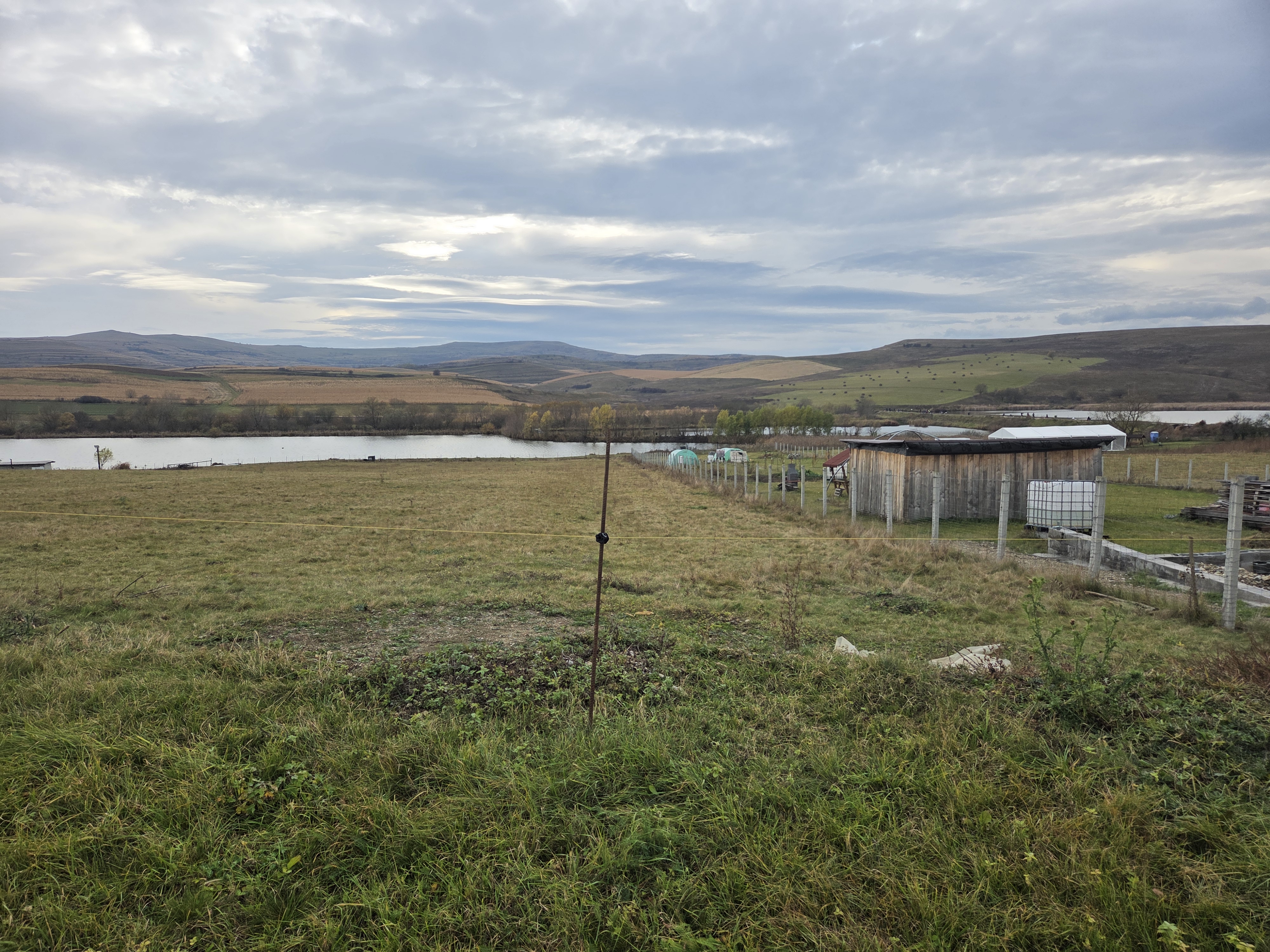 TEREN EXTRAVILAN, IN SUPRAFATA DE 1400 MP, SITUAT IN LOC. CIURILA, JUD. CLUJ