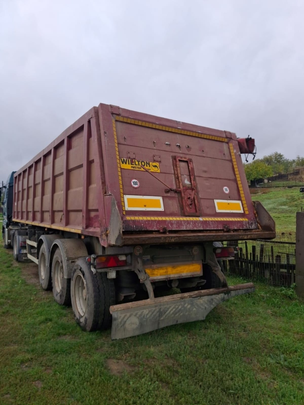 Semiremorci marca WIELTON model NW NW33S culoare ROSU