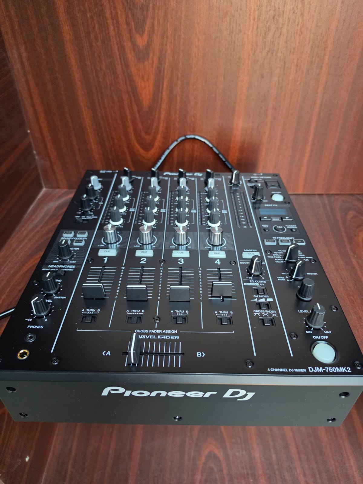 Mixer Pioneer DJ - DJM 750MK2