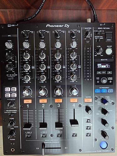 Mixer Pioneer DJ - DJM 750MK2