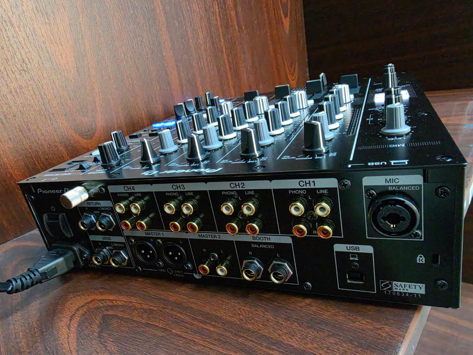 Mixer Pioneer DJ - DJM 750MK2