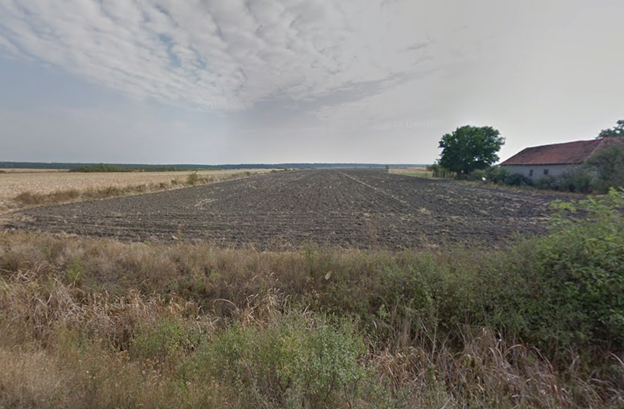 Teren extravilan, in suprafata de 11.870 mp, situat in loc. Madaras, jud. Bihor