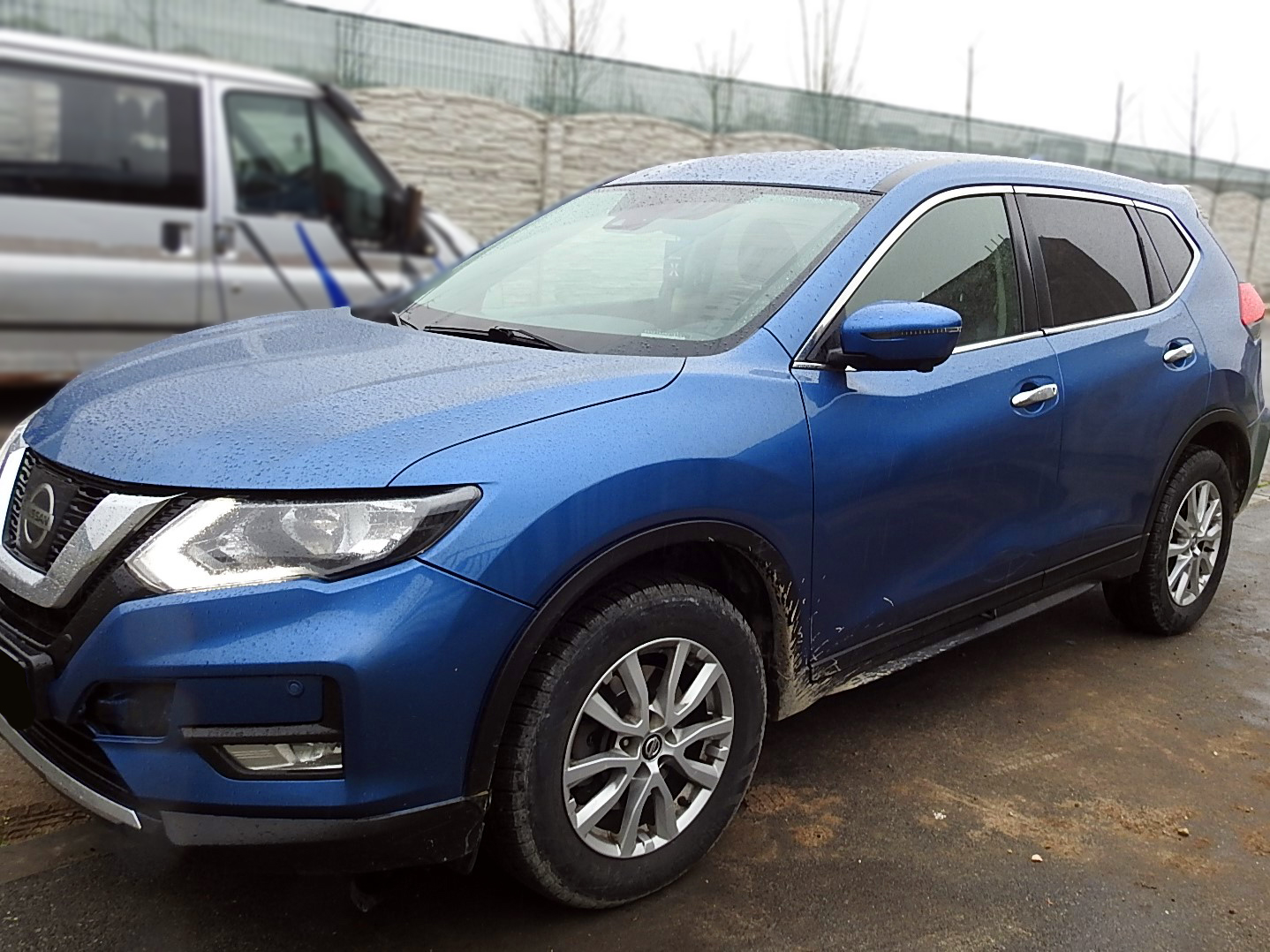 Autoturism marca NISSAN model X-TRAIL T32 E03 E