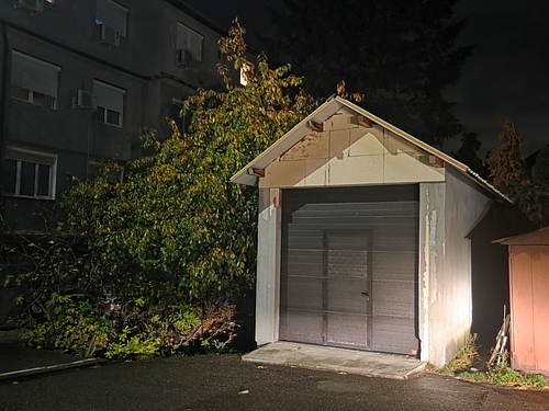 GARAJ + TEREN IMPREJMUIT INSCRIS IN CF.62896-C1