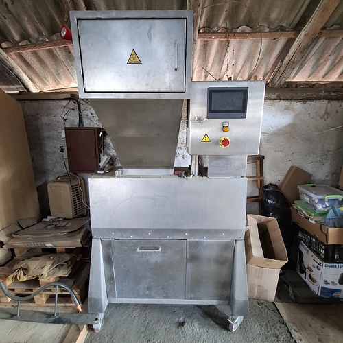 CONCASOR DESTRU 4 KW cu panou de comanda KINCO