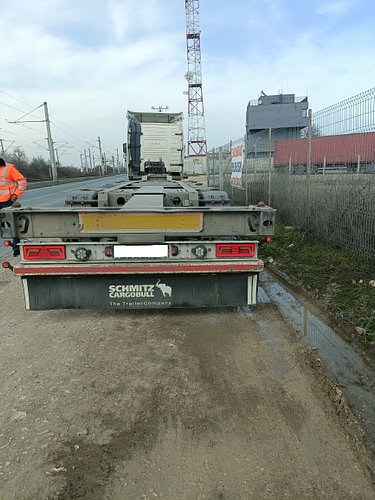 Semiremorca marca SCHMITZ-GOTHA SCF 24 G