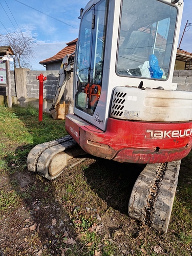 Takeuchi 3