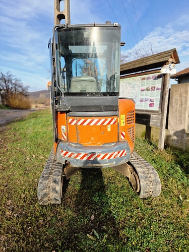 Komatsu 2