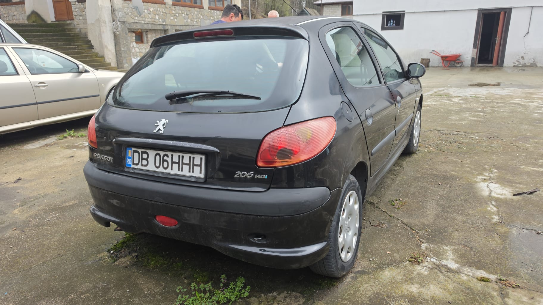Autoturism marca Peugeot, culoare Negru