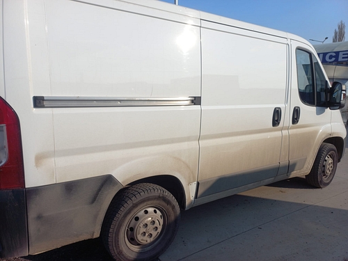 marca PEUGEOT BOXER Y GY A1MFA culoare Alb
