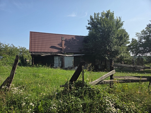 Teren intravilan in suprafata de 4620 mp, situat in loc. Damis, nr. 18, jud Bihor