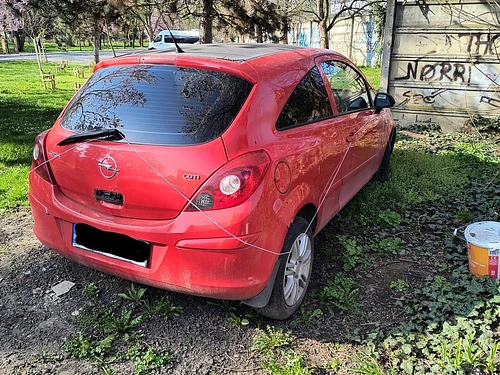 01_opel_corsa_spate