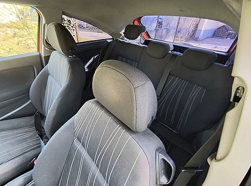 05_opel_corsa_interior