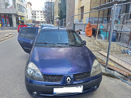 Autoturism marca Renault model Clio