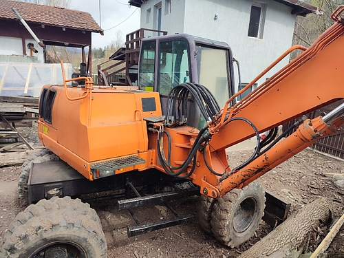 poza 4 Excavator