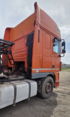 Autoutilitara DAF 95.430