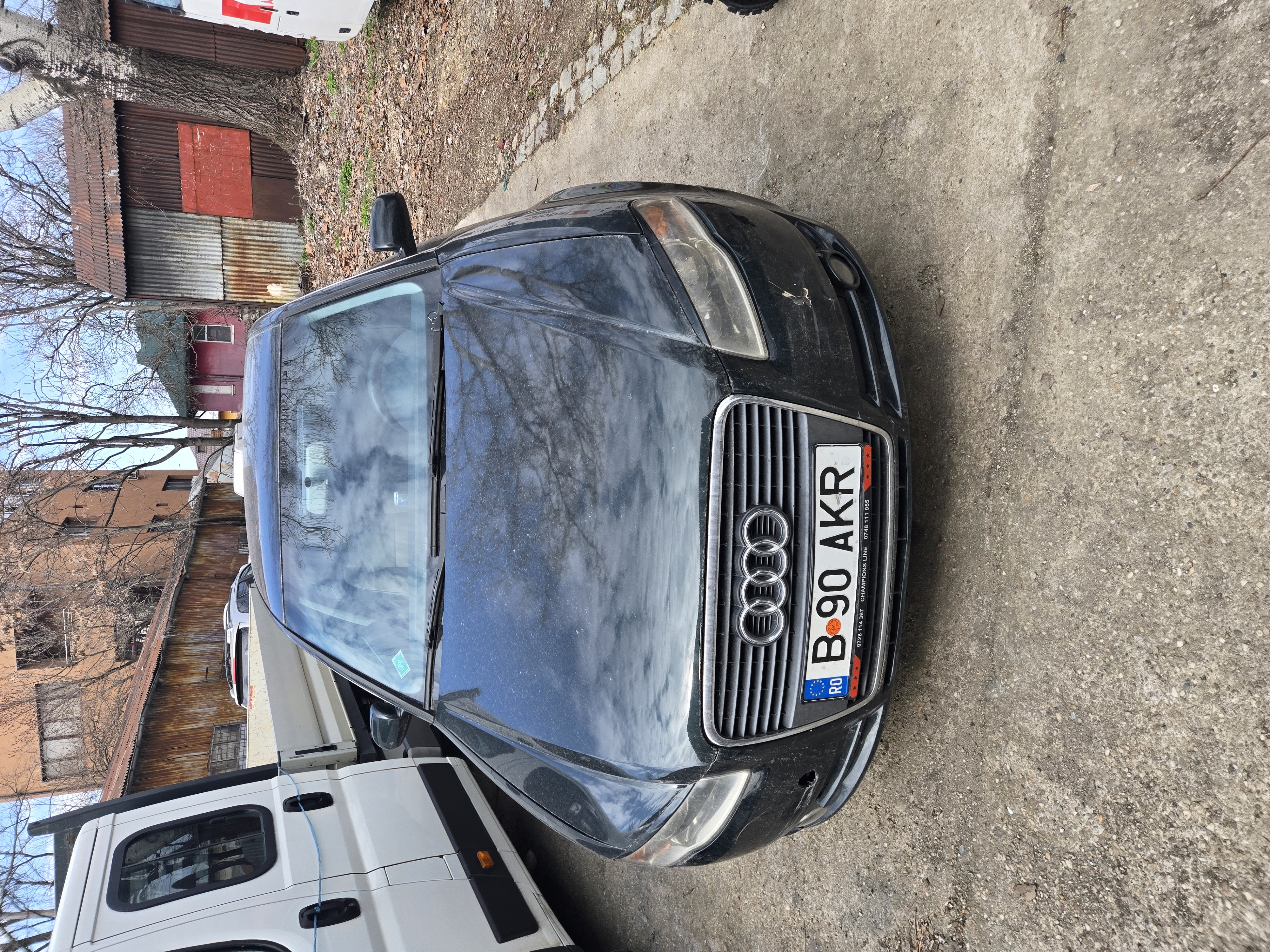 Autoturism marca Audi model A4 culoare Verde metalizat
