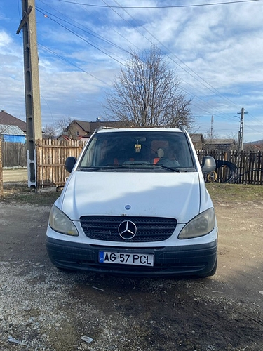 marca MERCEDES-BENZ VITO culoare ALB