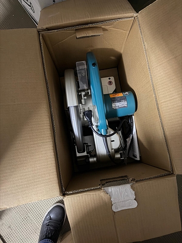 MAKITA LC1230 MAŞINA DEBITAT METAL IN UNGHI 305NM
