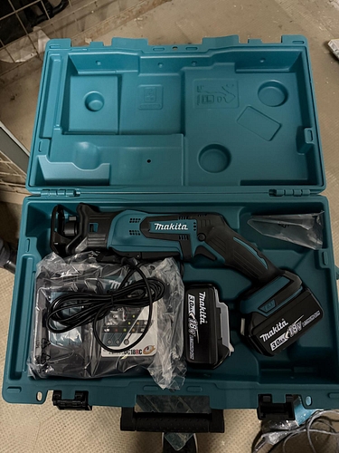 MAKITA DJR183RFE FIERASTRAU 2ACUM LI-ON 18V 2AH 2 Bucata