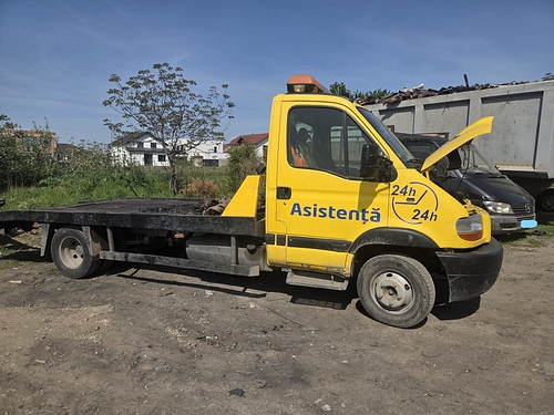 Renault Mascott