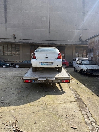 Autoturism marca Renault model Clio culoare alb