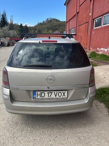 POZA 10