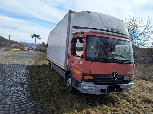 mercedes_atego_fata_lateral