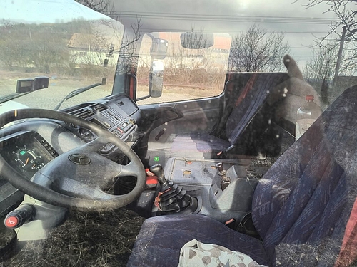 mercedes_atego_interior