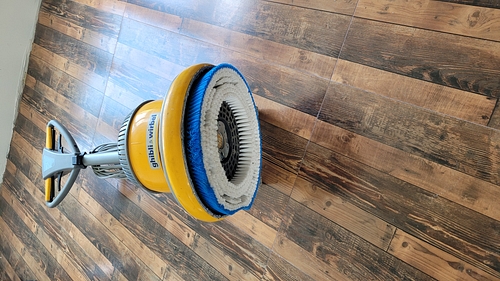 monodisc pentru curatarea pardoselilor