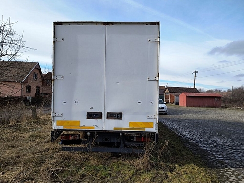 mercedes_atego_spate