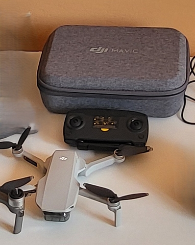 Drona DJI