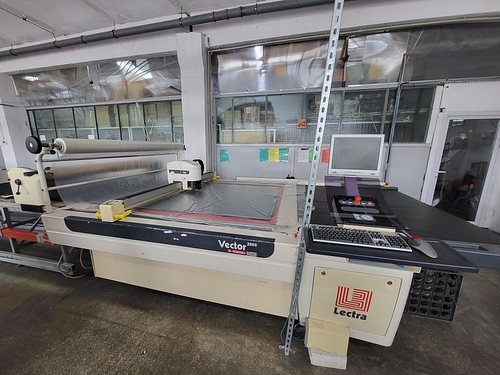 Masina de taiat textile Lectra